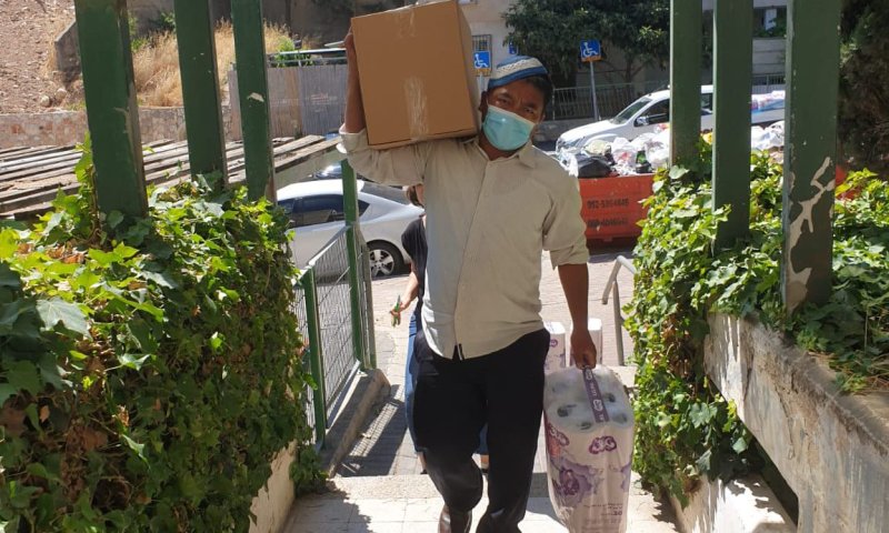 ביני"שים מבני מנשה נרתמו לדאוג לקשישים בקורונה