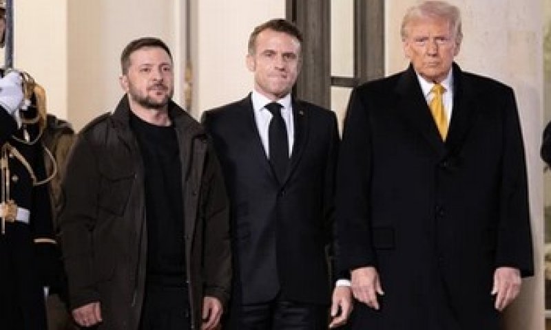 משנה כיוון? טראמפ יפגש עם זלנסקי לחתימה על עסקת עתק