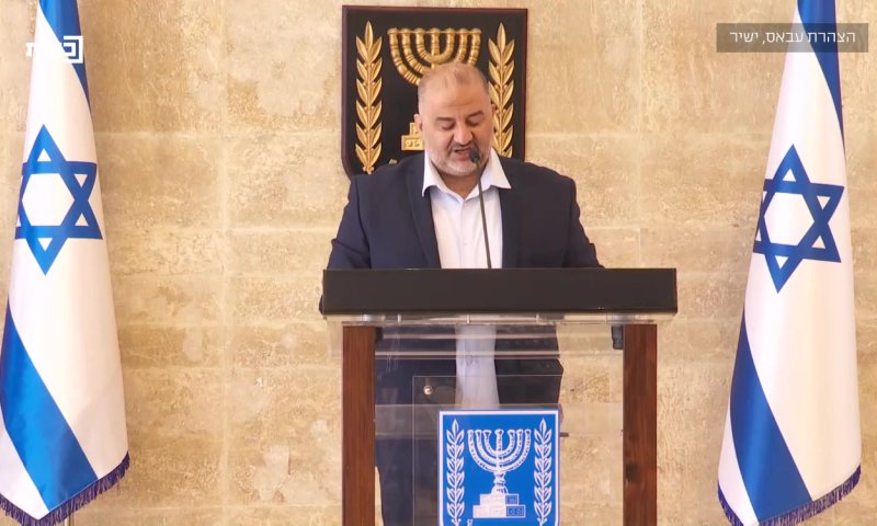 לא שולל את ממשלת בנט: "כל האופציות על השולחן"