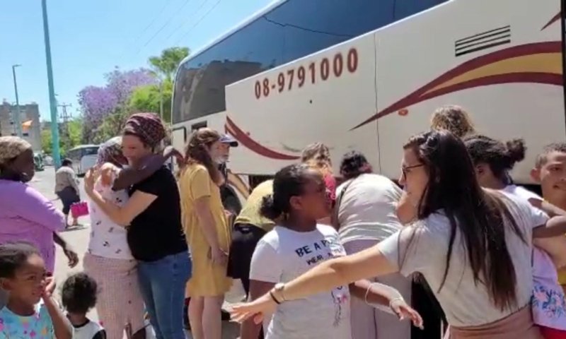 המשפחות חוזרות ללוד: "הסכנה עוד לא נגמרה"