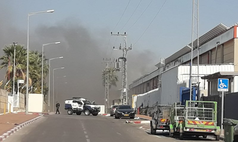 נזק נגרם למפעל בשדרות: נפגע מפגיעה ישירה מרקטה