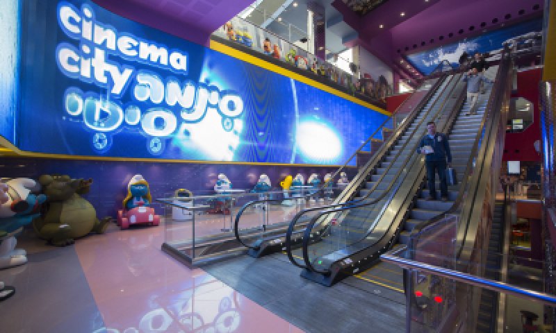 הרב בני לאו על הסינמה סיטי: "עגל הזהב של דורנו"