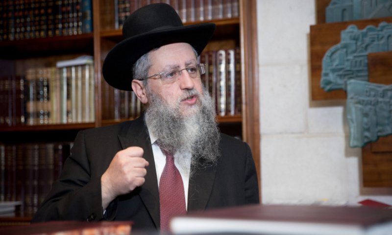 בנו של הרב עובדיה יתמודד על תפקיד הרב הראשי