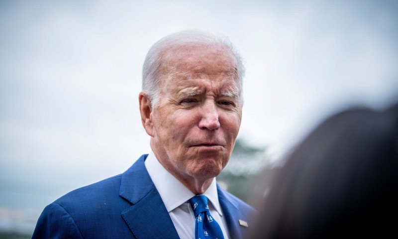 ממשיך להסתבך? ה-FBI פשטו על ביתו של ביידן