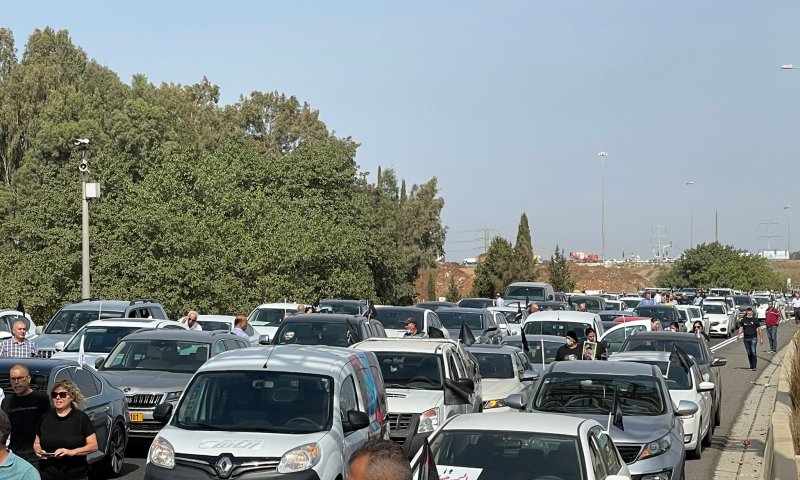 מחאות הערבים: כביש 6 והכניסה לת"א נחסמו