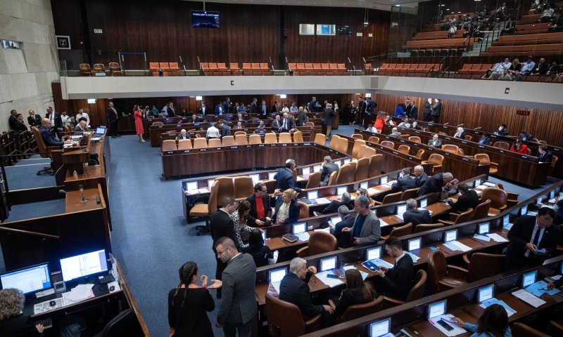 לא רק הרפורמה: האתגרים של הקואליציה בכנס הקיץ