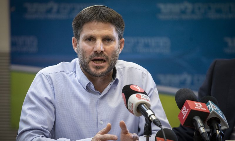 סקר: כמה מנדטים סמוטריץ' שווה בלי בנט?