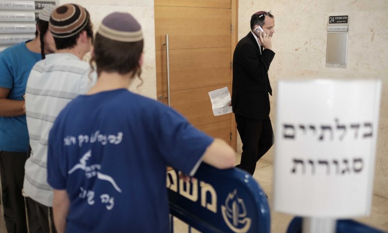 השב"כ משיב אש: "כל הטענות על עינויים &ndash; שקריות"