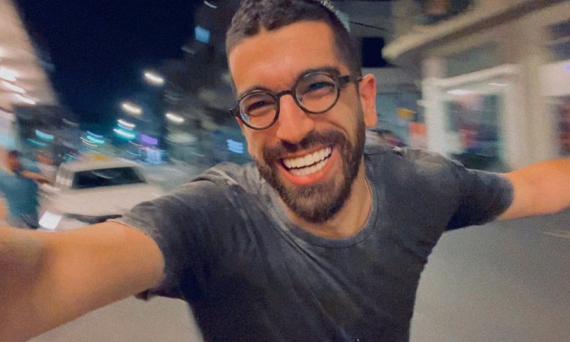 "חולם כמו יוסף": חנן בן ארי בשיר חדש. צפו