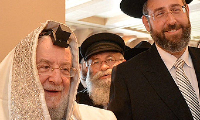 האב הראשי: כך הגיב הרב ישראל מאיר לאו לנצחון בנו