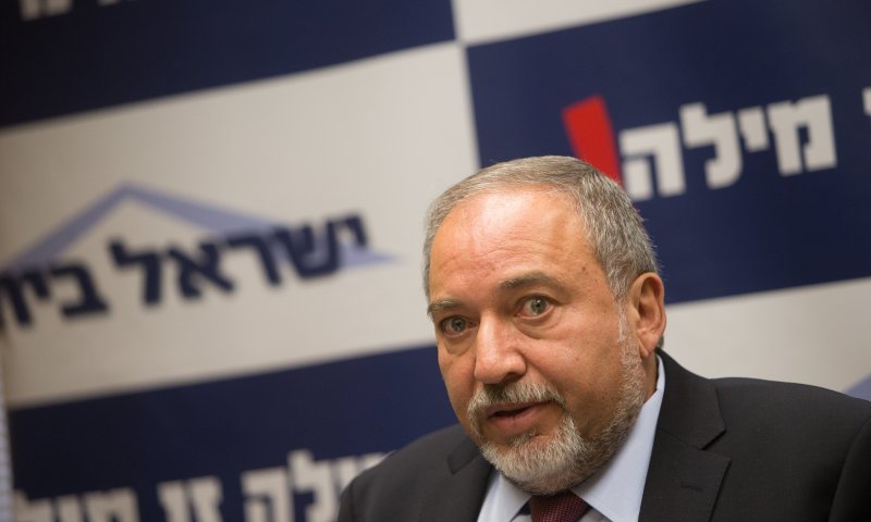 ליברמן ביקש לבקר את החייל במעצר וסורב