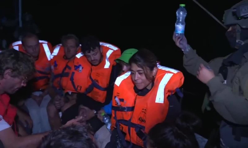 בצרפת מגנים את מעצר הספינה: לאפשר הכנסת סיוע הומניטרי לעזה