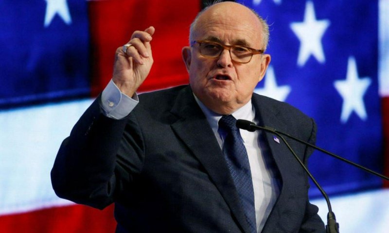 יועץ הממשל: "טראמפ פועל להחלפת המשטר באיראן"