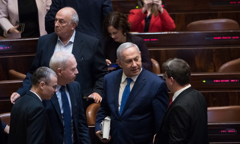 גיוס כללי: הקואליציה מתייצבת להרחבת הממשלה