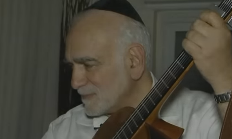 הרב נגד המשלחת היפנית לריו: 'אדרוש תמלוגים'