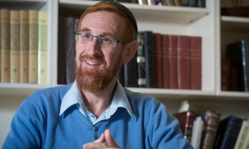 גליק יוצא להגנתו של אורן חזן ויודע מי אשם