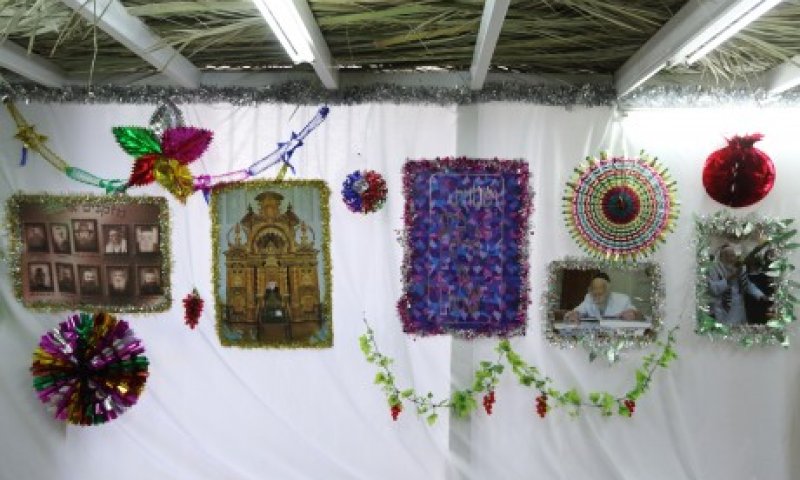 אחת ולתמיד: האם מותר להכניס עובד זר לסוכה?