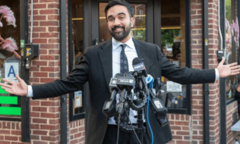 הקשר הקטארי: מימון זר למועמד המוסלמי לראשות העיר ניו יורק