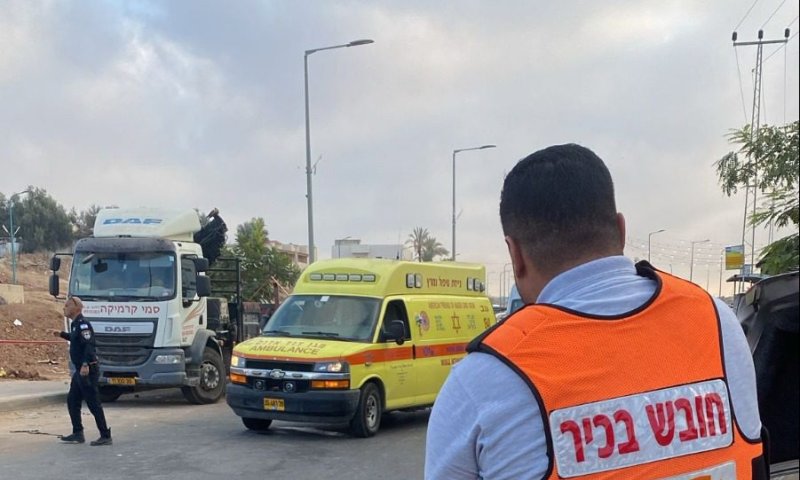 חשד לרצח ברהט: גבר נורה למוות ברכבו, 7 פצועים בתאונה