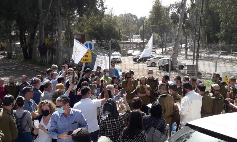 בשירה וריקודים: מתגייסים לגולני עם סיום מסכת. צפו