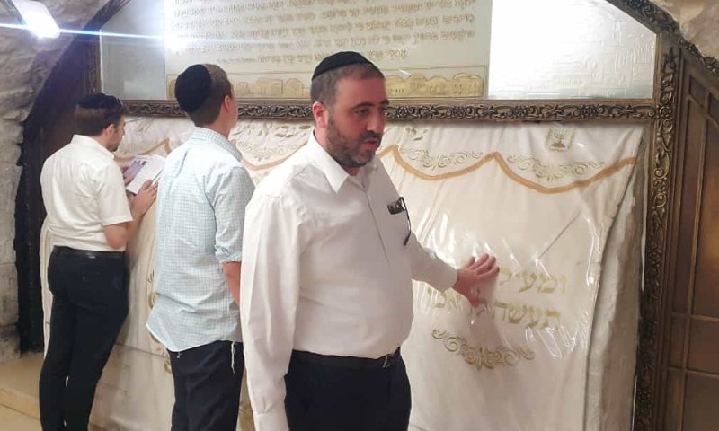 אחרי הסרת הממצא: ח"כ ארבל בסעודת הודיה. צפו