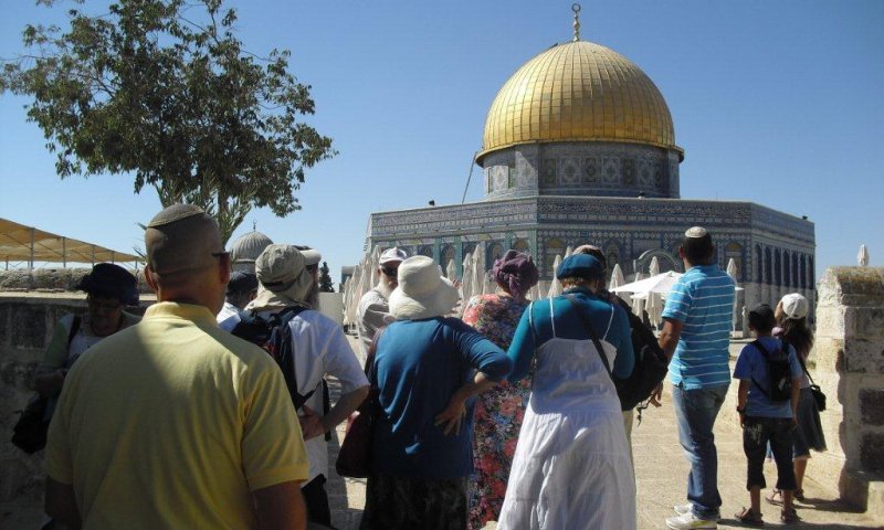 אחרי שמונה ימים: הר הבית שב ונפתח לכניסת יהודים