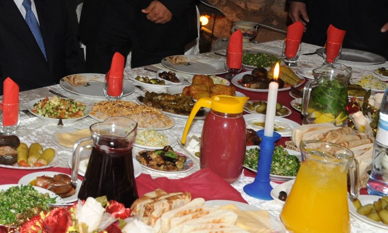 הרב אליהו זצ"ל: המשיכו את מנהג 'סעודת יתרו'. צפו