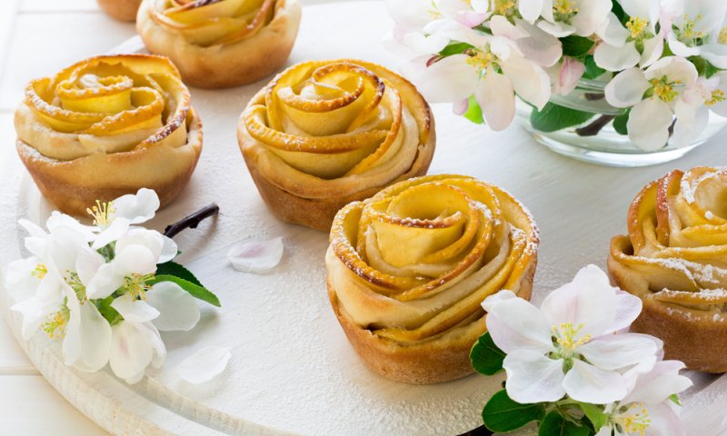 לשדרג את החג: מתכון קל לשושני תפוחים מרהיבים