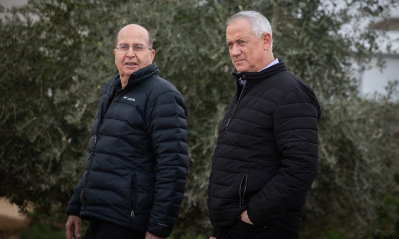 יעלון לא מוותר: "עדיין לא מאוחר להתחרט"