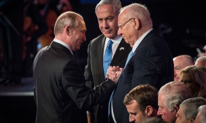 עמית סגל תוקף: שטיח אדום בפני ראש ארגון חוטפים