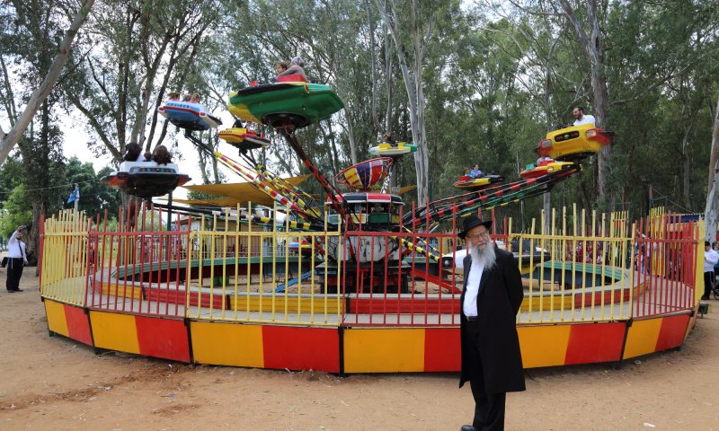 צפו: איך חרדים מצליחים לממן חופשה ל12 נפשות?