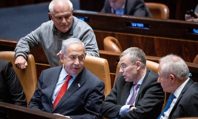 בליכוד שוב מכחישים מתח בין נתניהו ללוין: "פייק ניוז"