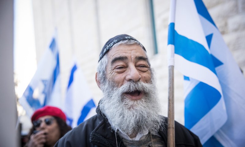 אחרי החרם: אריאל זילבר מגיב לאביב גפן ושלום חנוך