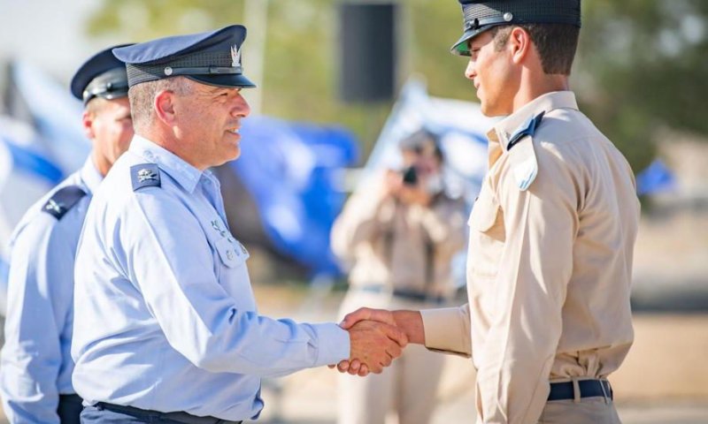 28 קצינים חדשים הצטרפו למערך ההגנה האווירית