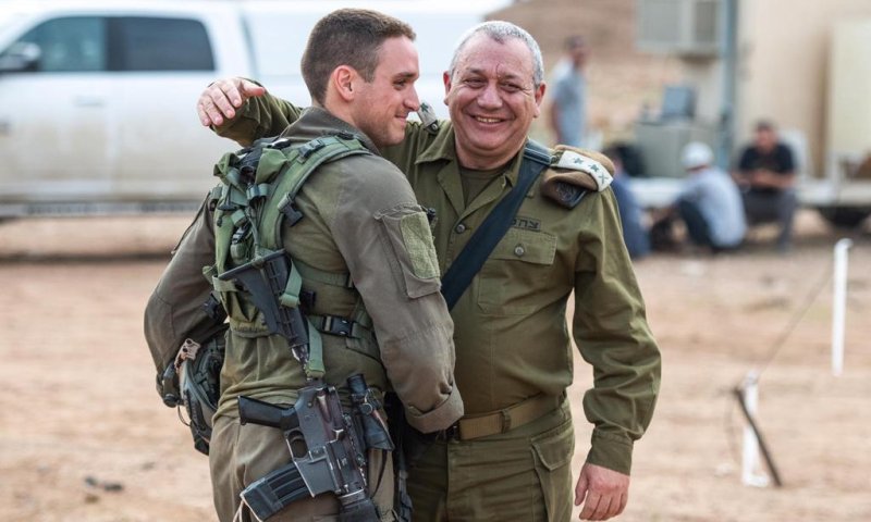 איזנקוט באזכרה לבנו: "צריך לעורר מחשבה אצל&nbsp;כולנו"