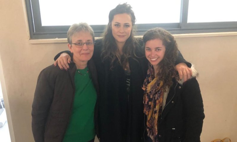 צפו: המפגש המרגש של קרן פלס ולאה גולדין