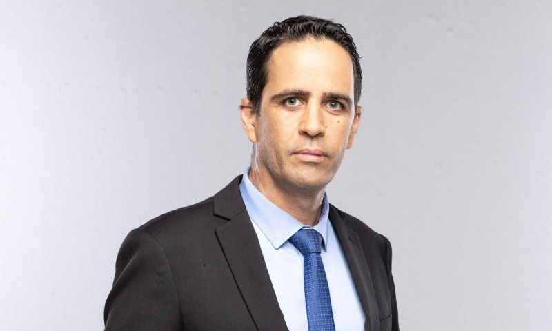 אלמוג בוקר פרסם תמונה מרגשת &ndash; וחטף ברשת