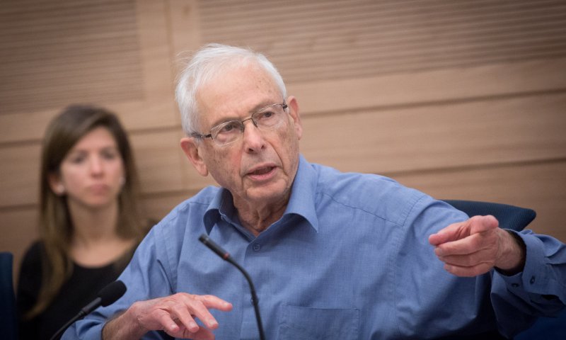 בני בגין: "חוק החסינות של נתניהו &ndash; מעשה מושחת"