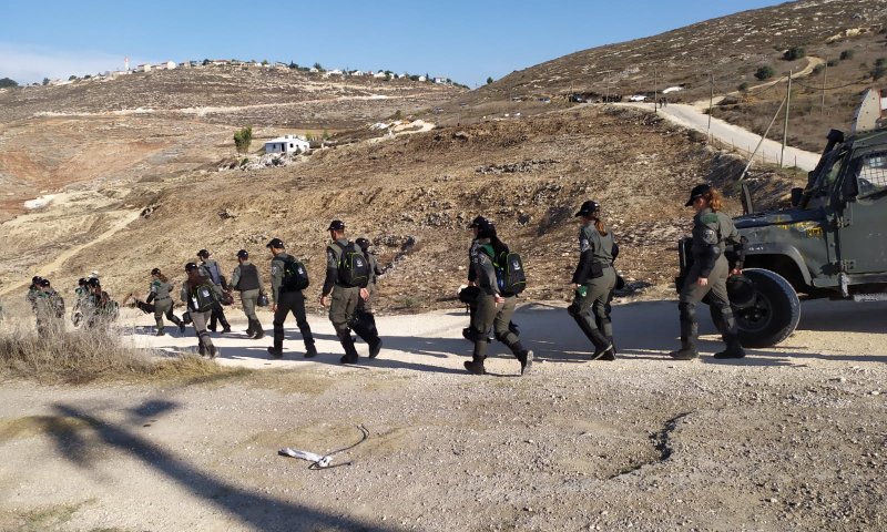 כוחות גדולים פינו והרסו שני מבנים בגבעות של יצהר