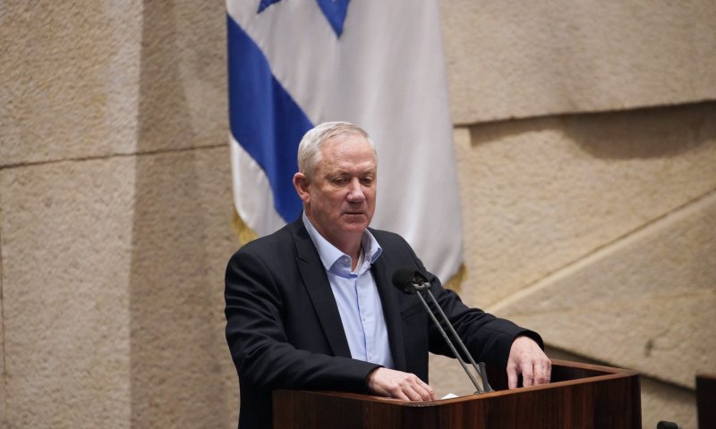 גנץ לא מחכה: הממשלה תאשר מחדש את חוק הגיוס