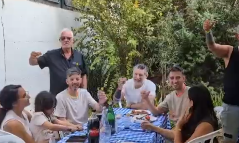 מרגש: השף אסף גרניט בישל לשורדי השבי | צפו