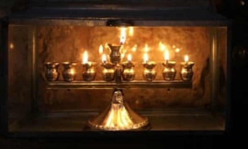 נר שמיני: נס פך השמן &ndash; האידאליות של הרוח