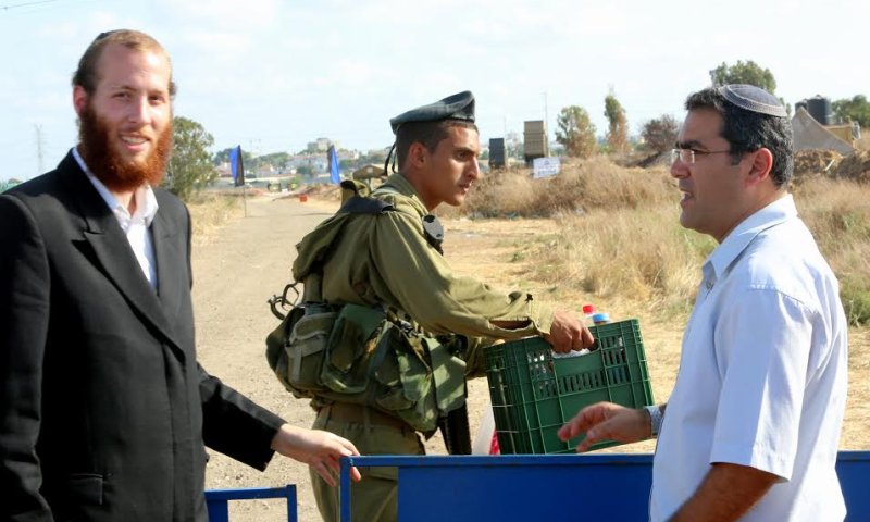 צוק איתן: החרדים מצדיעים לחיילי צה"ל