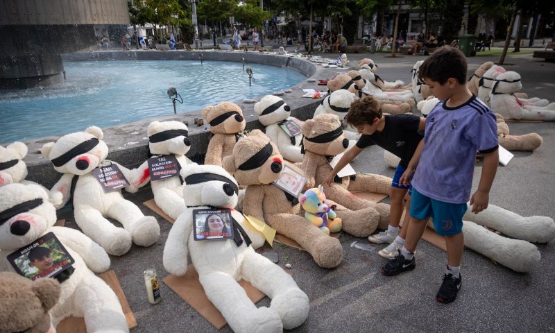 הילדים השקטים: עצומה לשחרור הילדים החטופים