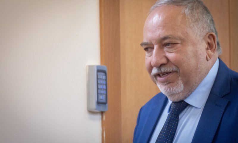 סקר מנדטים: ליברמן בשיא של 15 שנים