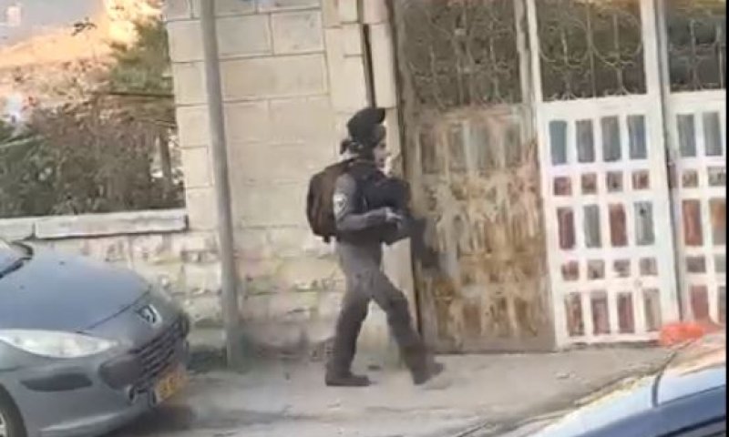 הושעו המפקד והלוחמים ששכחו לוחמת בכפר פלסטיני