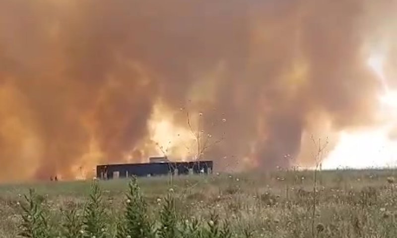 בעקבות מטח הרקטות: שריפת ענק בקצרין