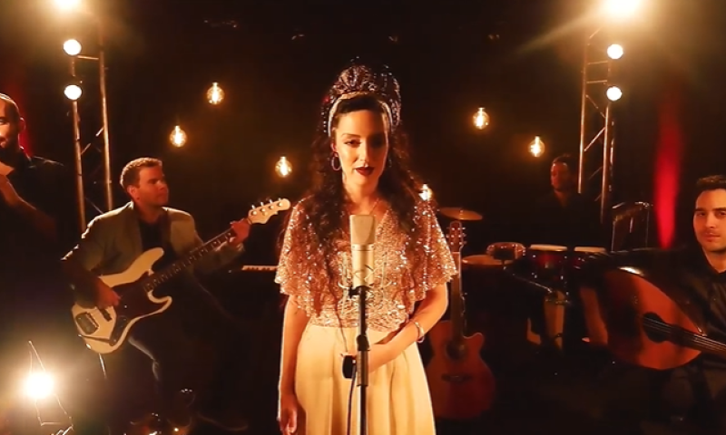 צפו: הכוכבת הסרוגה בביצוע מיוחד ל"הלב שלי"