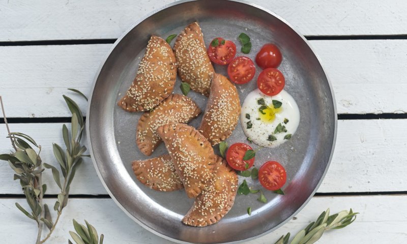 אפשר גם בריא: מתכון לסמבוסק מועשר בחלבון