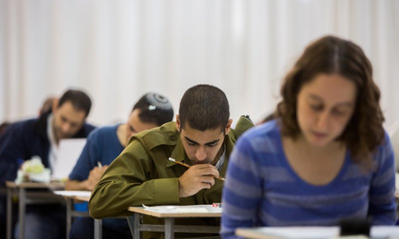פחות מבחנים ויותר עבודות: כך תראה הרפורמה בבגרויות